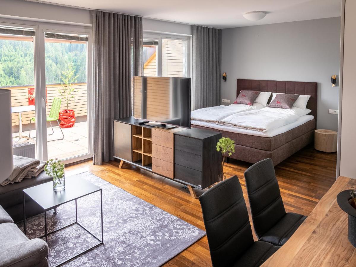 Der Sonnberg Alpinlodges - Apartments Mit Seeblick, Privater Sauna Und Self Check-In Целль-ам-Зе Экстерьер фото
