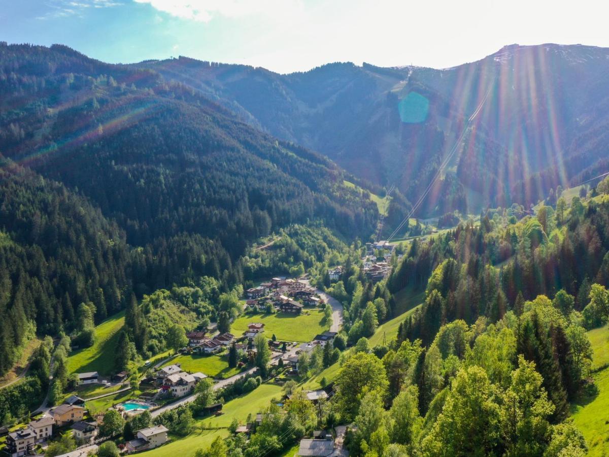 Der Sonnberg Alpinlodges - Apartments Mit Seeblick, Privater Sauna Und Self Check-In Целль-ам-Зе Экстерьер фото