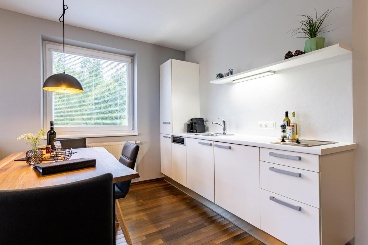 Der Sonnberg Alpinlodges - Apartments Mit Seeblick, Privater Sauna Und Self Check-In Целль-ам-Зе Экстерьер фото