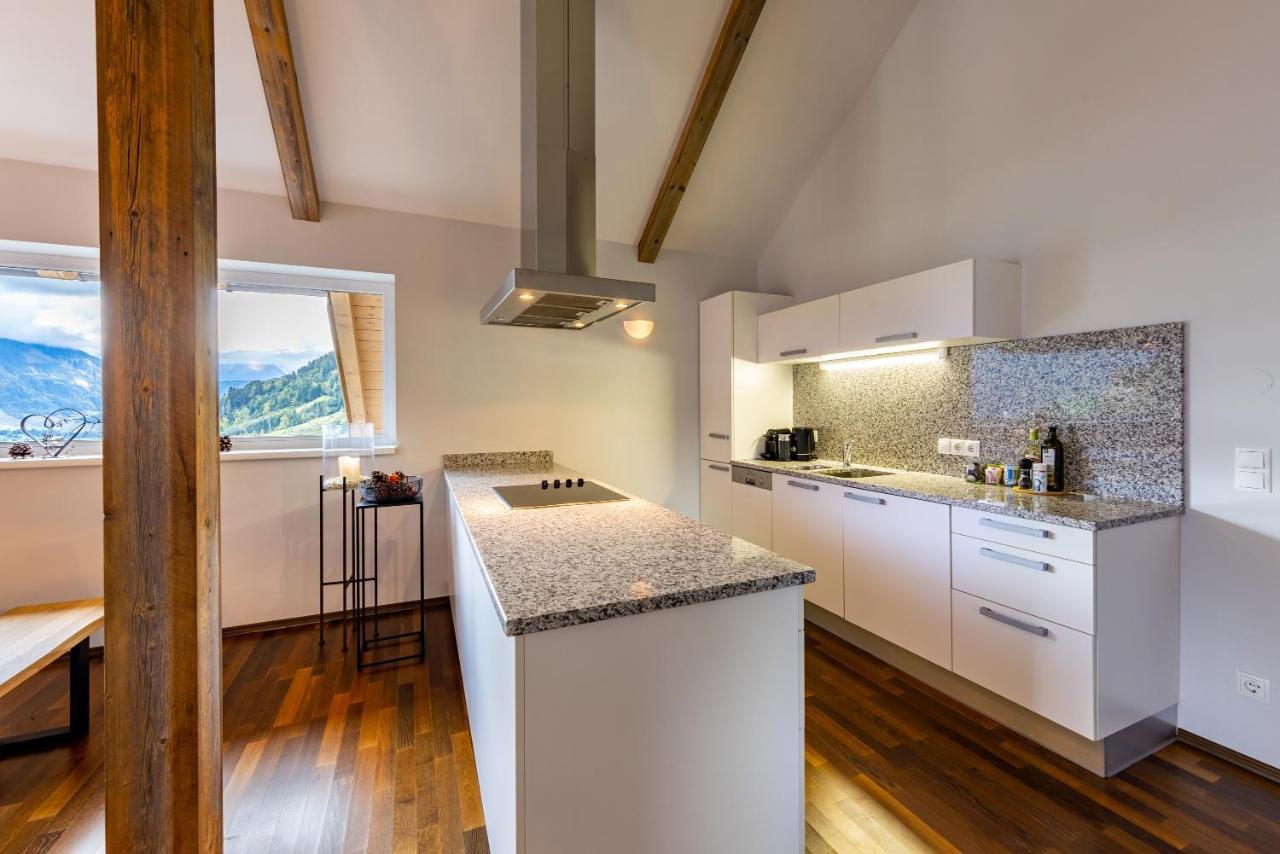 Der Sonnberg Alpinlodges - Apartments Mit Seeblick, Privater Sauna Und Self Check-In Целль-ам-Зе Экстерьер фото