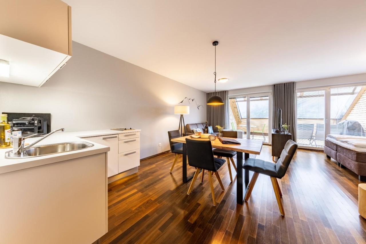 Der Sonnberg Alpinlodges - Apartments Mit Seeblick, Privater Sauna Und Self Check-In Целль-ам-Зе Экстерьер фото